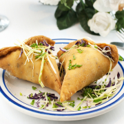 Vegetable Samosa (2 pcs)